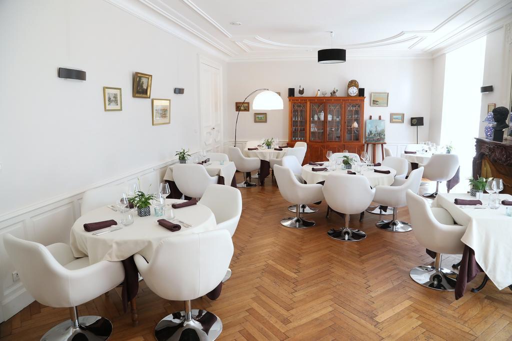 Logis Hotel Restaurant La Tour De Ciron Carmaux 外观 照片