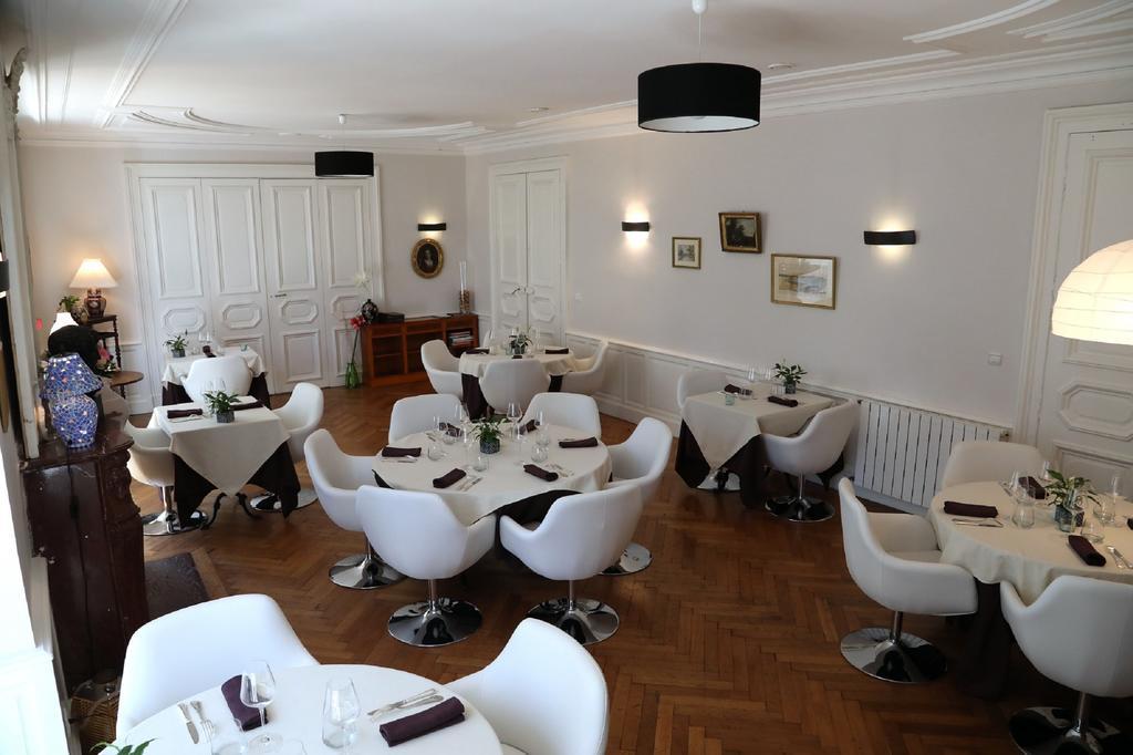 Logis Hotel Restaurant La Tour De Ciron Carmaux 外观 照片